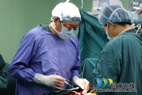 西南医大中医院心胸外科半天内开展三例手术(图1)