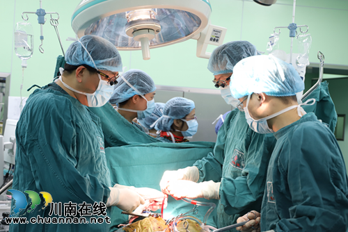 西南医大中医院心胸外科半天内开展三例手术(图8)