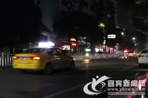 宜宾举行中心城区巡游出租汽车运价调整听证会(图3) 宜宾举行中心城区巡游出租汽车运价调整听证会(图3)