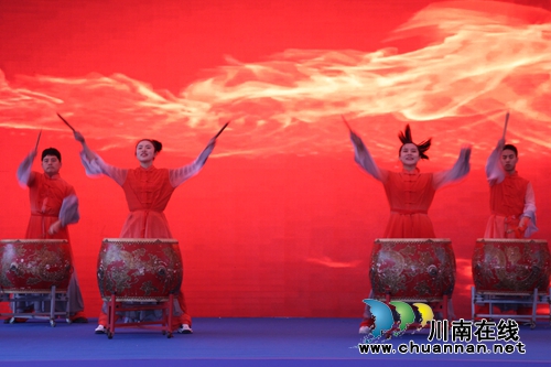 泸州富森美国际家居广场今日盛大开业(图2) 泸州富森美国际家居广场今日盛大开业(图2)