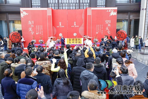 佳乐·蓝博湾 泸州城西第一大盘耀世亮相(图12) 佳乐·蓝博湾 泸州城西第一大盘耀世亮相(图12)