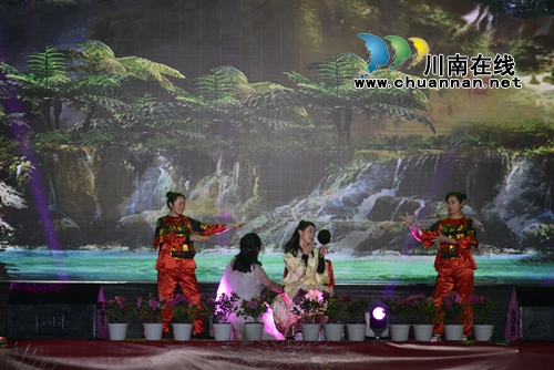 泸县建校举行2019年迎新年文艺晚会(图19)