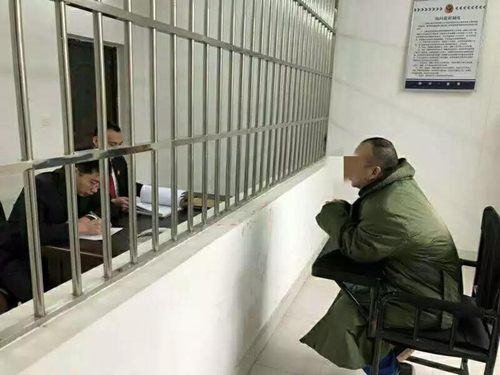 泸州龙马潭:首例举报人获万元悬赏金(图4) 泸州龙马潭:首例举报人获万元悬赏金(图4)