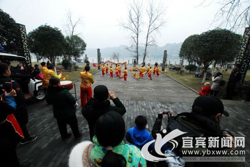 中西文化交汇宜宾李庄古镇&nbsp;草龙飞舞咖啡飘香(图2)