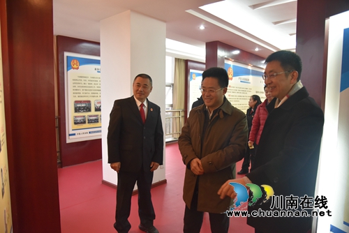 四川省法院执行局长赵勇调研指导泸州法院工作(图5)