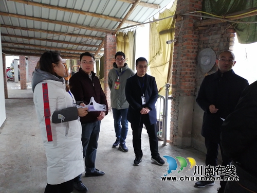 泸县食药监局到潮河镇督导冷冻食品安全工作(图4)