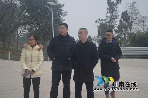 泸县玉蟾街道开展安全生产大检查(图1)