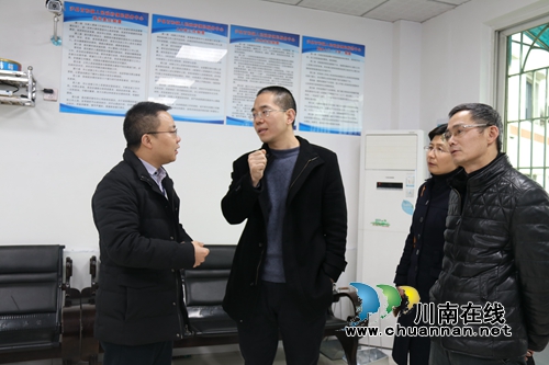 赵领带队到泸县百和镇调研便民中心省级改造及服务工作(图1)
