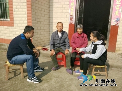 泸县六中党总支组织党员教师开展走服引活动(图2)