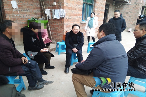 邑州监狱到合江县走访帮扶服刑人员(图1)