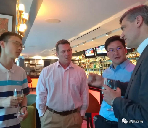 西南医大附院消化内科在美国DDW展风采(图4)