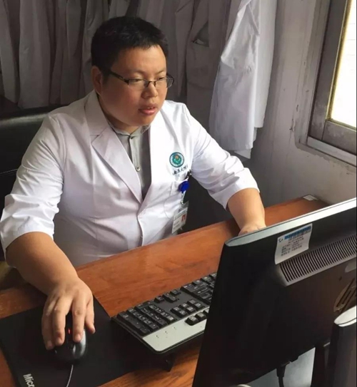 我国中西部地区第一位肛肠专业博士扎根泸州(图4)