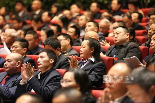 泸州市政协八届三次会议开幕(图4) 泸州市政协八届三次会议开幕(图4)