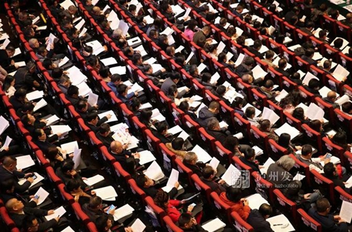 泸州市政协八届三次会议开幕(图3) 泸州市政协八届三次会议开幕(图3)