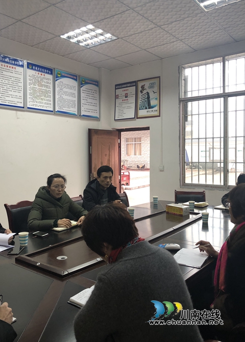 泸县潮河镇召开场镇秩序督导工作会(图3)