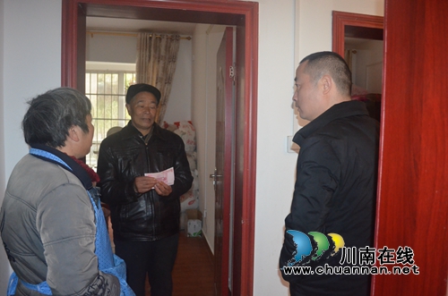 泸县玉蟾街道开展脱贫攻坚工作调研(图3)