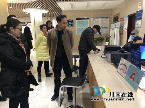 泸州市人社局到张坝街道检查指导劳动保障工作(图3)