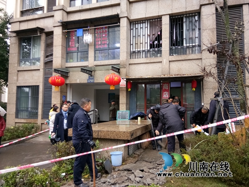 江阳区张坝街道拆除违章建筑&nbsp;整治社区环境(图2)