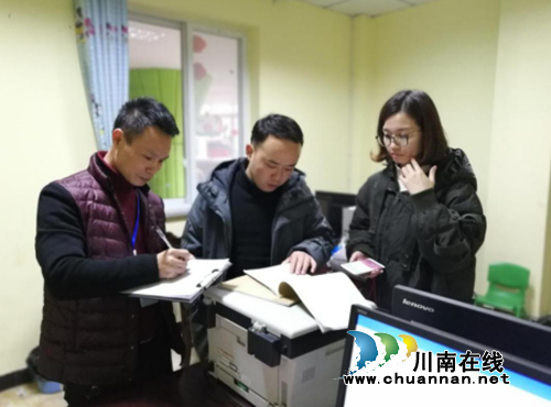 江阳区张坝街道到学校进行岁末年初安全检查(图2)