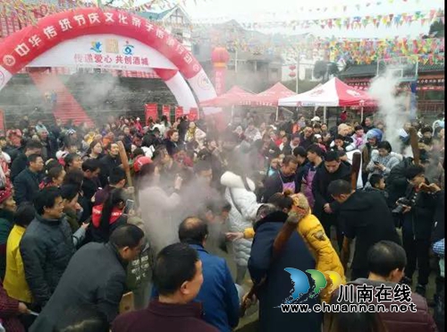 喝岳母粥传承中国文化&nbsp;古蔺桂香村腊八节很特别(图9)