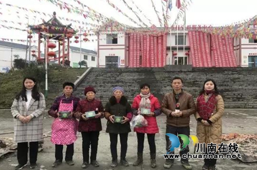 喝岳母粥传承中国文化&nbsp;古蔺桂香村腊八节很特别(图25)