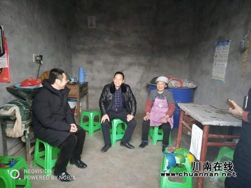 张福荣到泸县太伏镇调研脱贫攻坚工作(图3)
