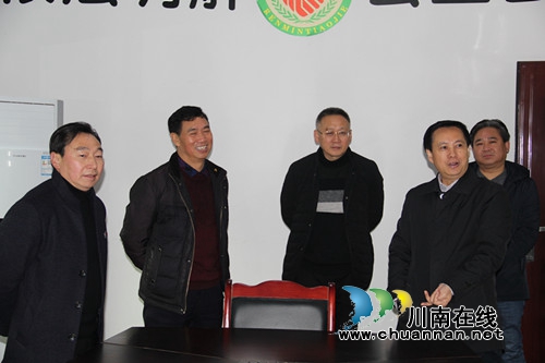 四川省司法厅一级巡视员姚正奇一行到合江白米司法所慰问调研(图2)