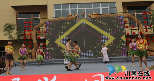 自编自演&nbsp;泸县天兴“我要上村晚”村民乐翻天(图7)