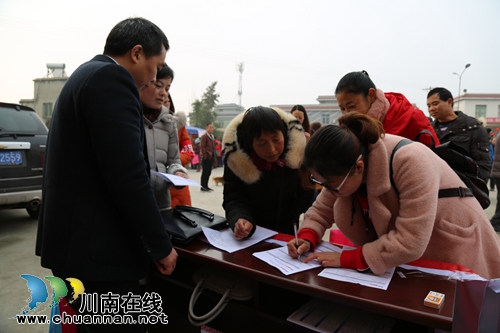 自编自演&nbsp;泸县天兴“我要上村晚”村民乐翻天(图11)