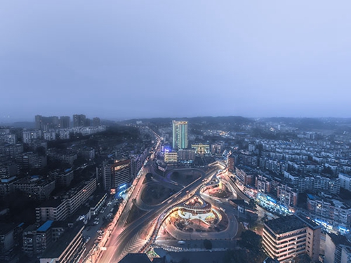 川南首座大型艺术景观天桥在自贡大安建成(图1)