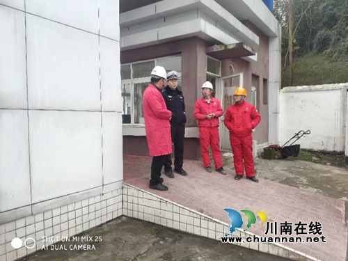 宜宾筠连交警大队扎实做好2019年春运启动交通安全宣传工作(图3)