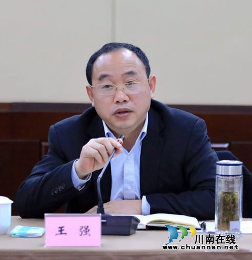 泸州国家高新区民营企业家座谈会举行(图4)