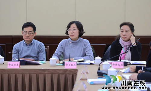泸州国家高新区民营企业家座谈会举行(图6)