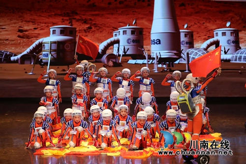 泸州十八中学生舞蹈节目喜登市少儿春晚舞台(图4)