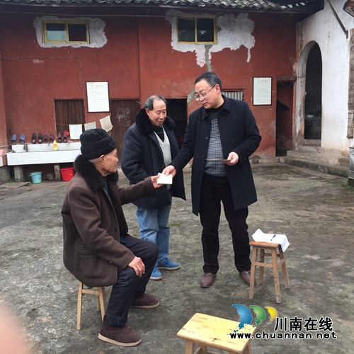 合江县民宗局走访慰问福宝镇宗教界代表人士(图1)