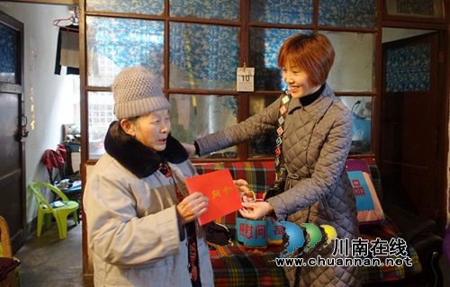 泸州市殡仪馆：兵分两路走基层&nbsp;节前慰问贫困户(图6)