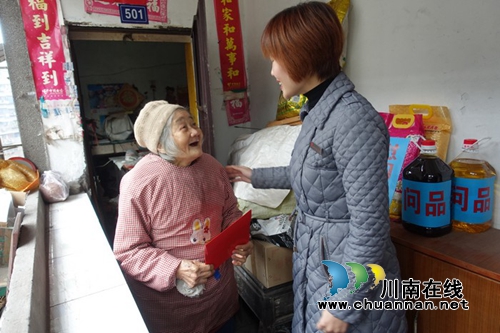 泸州市殡仪馆：兵分两路走基层&nbsp;节前慰问贫困户(图8)