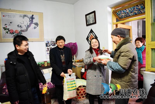 叙永一中走访慰问离退休老教师(图2)