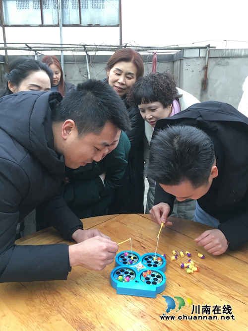 民革泸州市委龙马潭支部举行新春联谊会(图5)