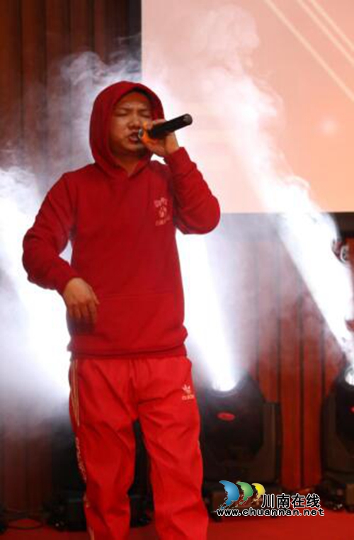 格局商学泸州分院年会隆重召开(图14) 格局商学泸州分院年会隆重召开(图14)