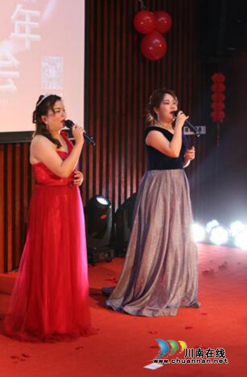 格局商学泸州分院年会隆重召开(图20) 格局商学泸州分院年会隆重召开(图20)