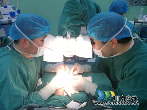 泸州：悲剧上演！绞肉机“吞噬”7岁男童手掌(图3)