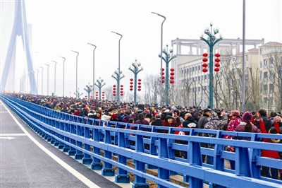 2小时过江变5分钟&nbsp;宜宾南溪长江大桥正式通车(图1)