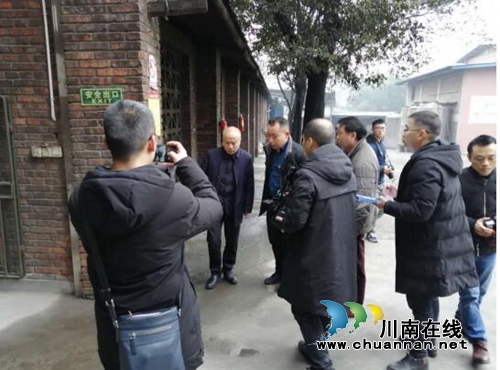 龙马潭区委常委陈讯带队督查特兴街道节前安全生产工作(图2) 龙马潭区委常委陈讯带队督查特兴街道节前安全生产工作(图2)