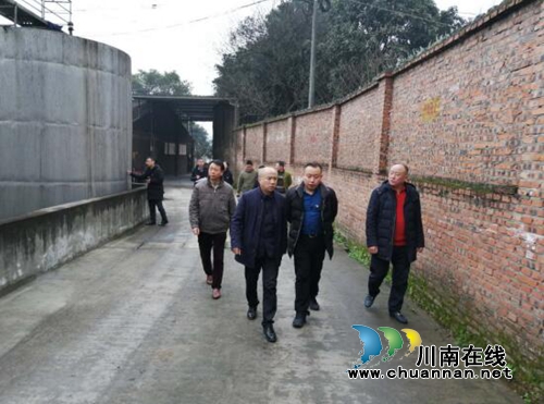 龙马潭区委常委陈讯带队督查特兴街道节前安全生产工作(图1) 龙马潭区委常委陈讯带队督查特兴街道节前安全生产工作(图1)