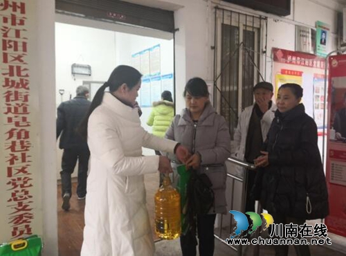 北城街道：人大代表走访慰问困难群众暖人心(图1)