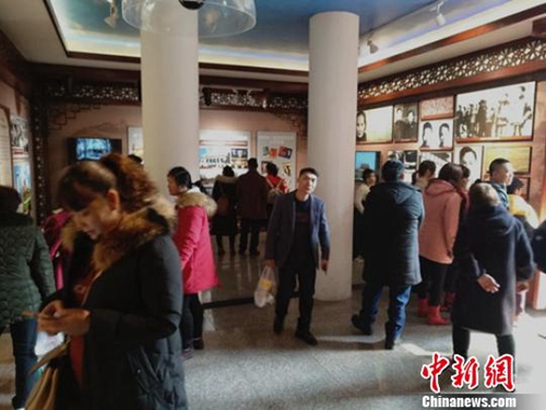 宜宾：7万游客赵一曼纪念馆体验“红色旅游”(图2)