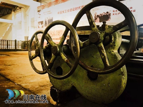 今年春节&nbsp;去泸州茜草工业遗址拍复古大片(图7)