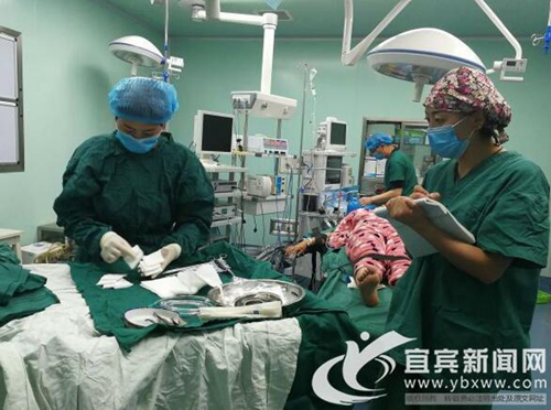 365天&nbsp;宜宾10名援藏医护人员的“酸甜苦辣”(图2)