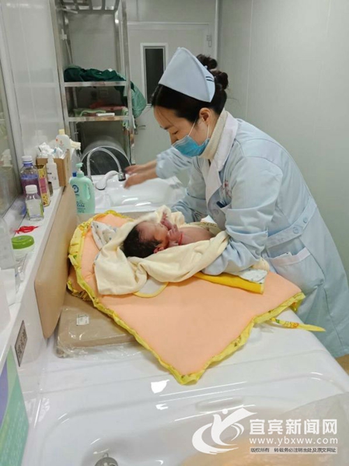 365天&nbsp;宜宾10名援藏医护人员的“酸甜苦辣”(图5)